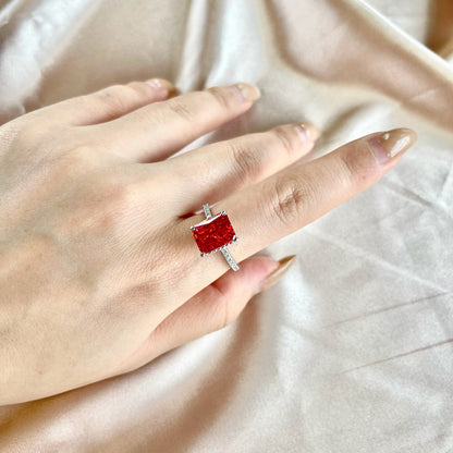 [Clover Jewelry]4.0 Carat Luxurious Engagement Ring