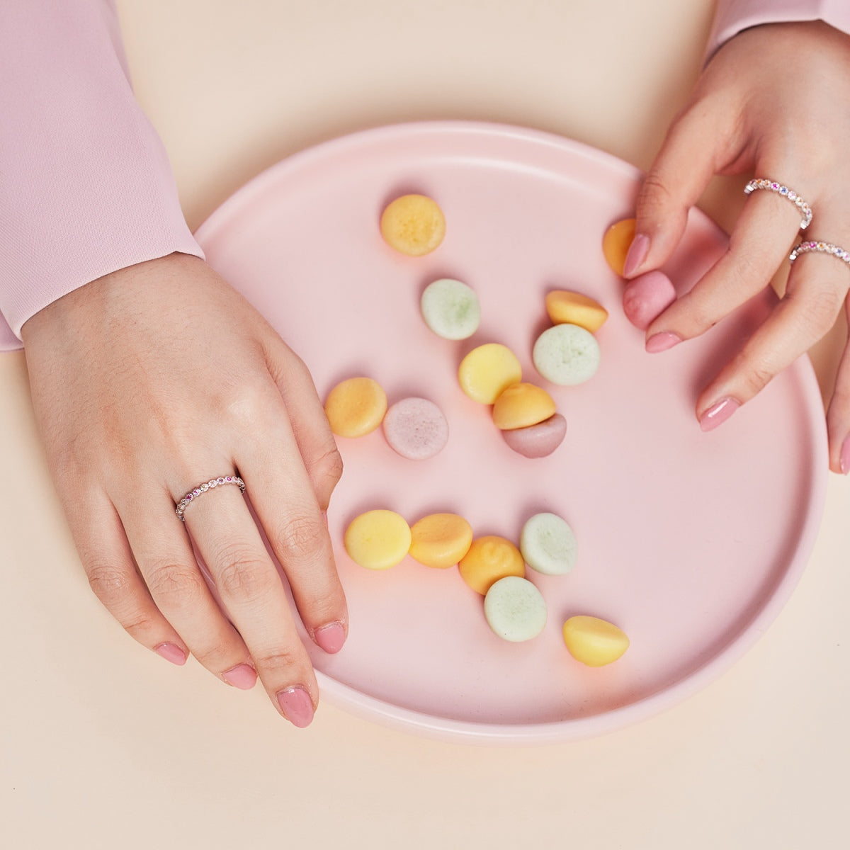 [Clover Jewelry]Unique Scintillating Round Cut Daily Ring