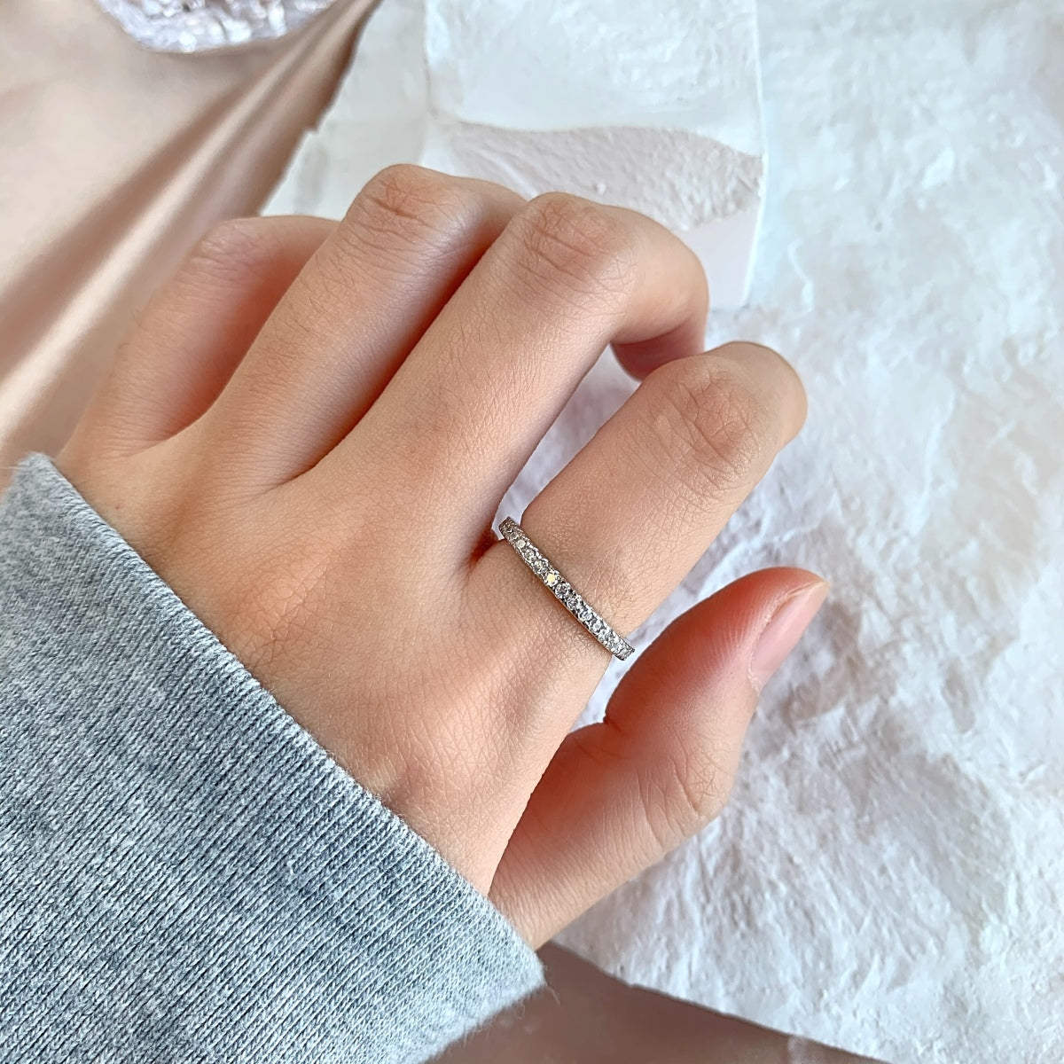 [Clover Jewelry]Delicate Sparkling Round Cut Daily Ring