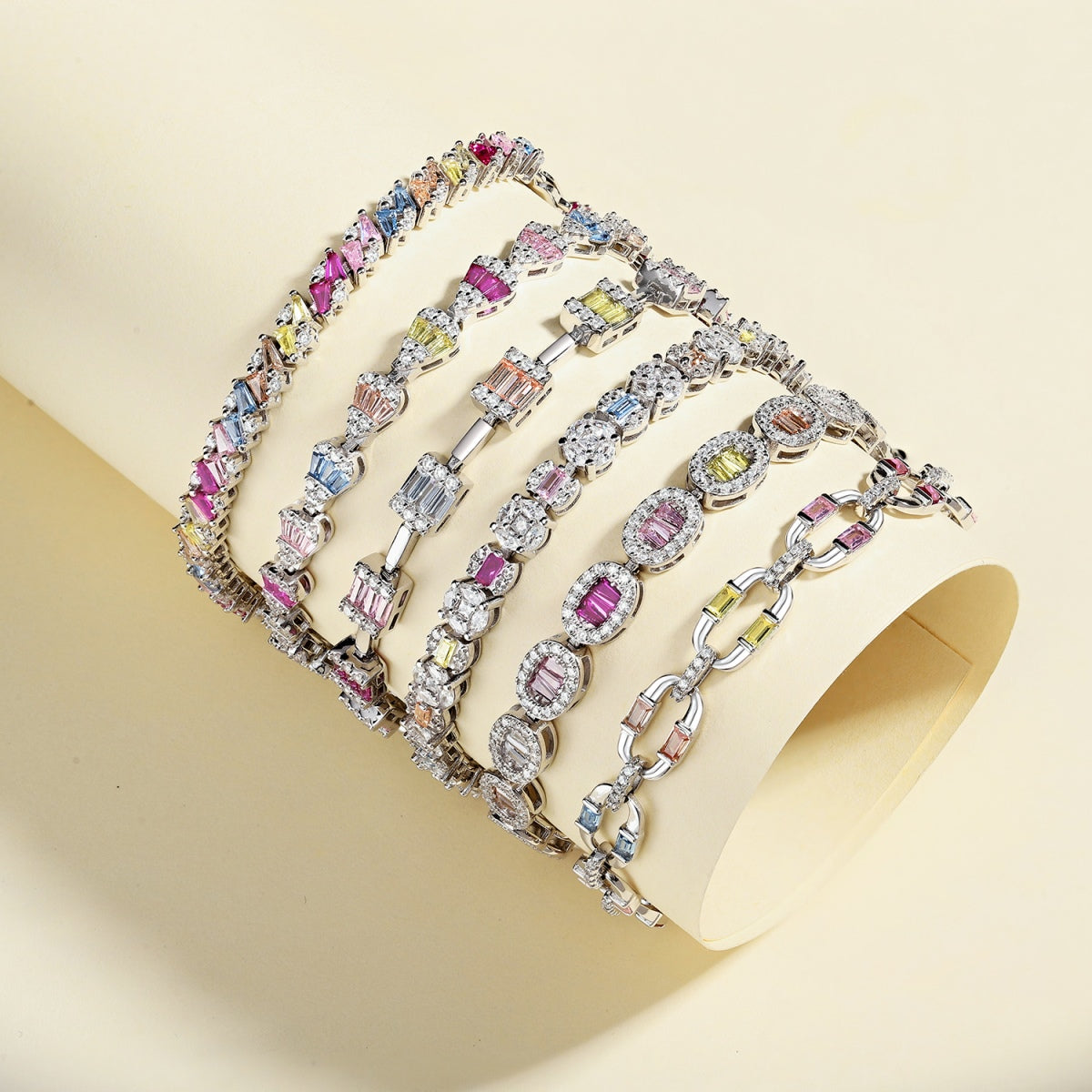 [Clover Jewelry]Dazzling Radiant Multi Cut Daily Bracelet