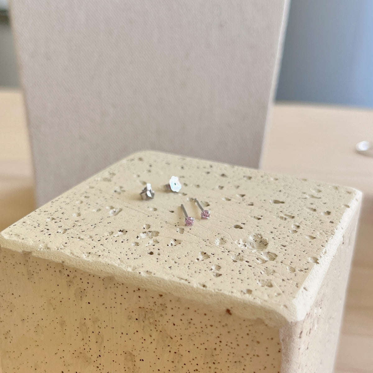 [Clover Jewelry]Delicate Solitaire Earrings