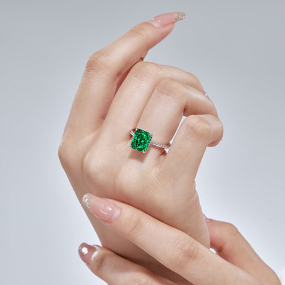 [Clover Jewelry]4.0 Carat Luxurious Engagement Ring