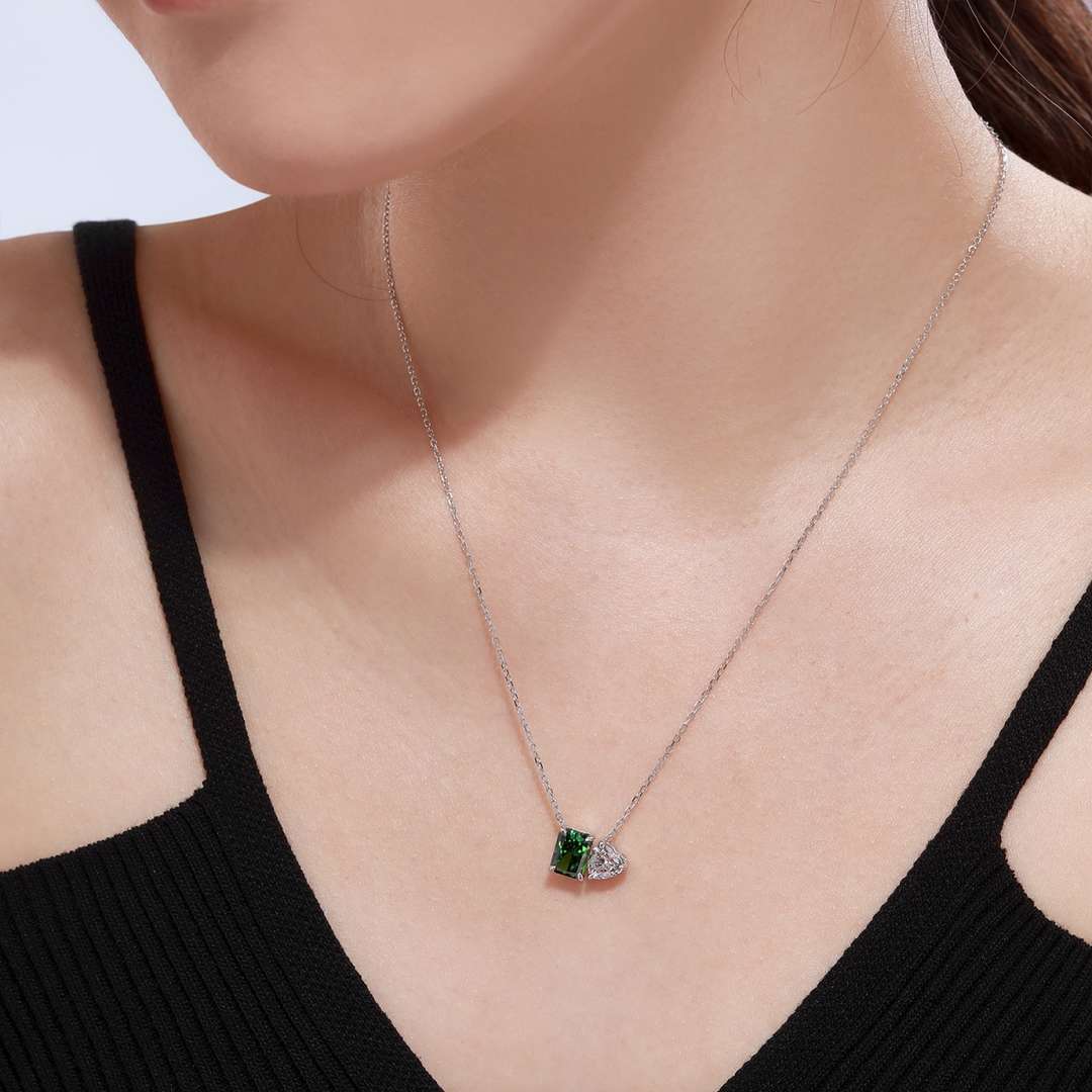 [Clover Jewelry]Dazzling Square & Heart Shape Necklace