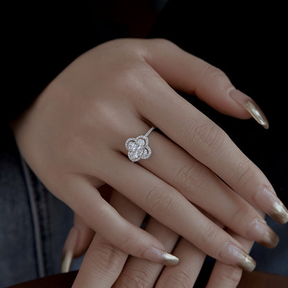 [Clover Jewelry]Luxurious Eternity Flower Shape Banquet Ring