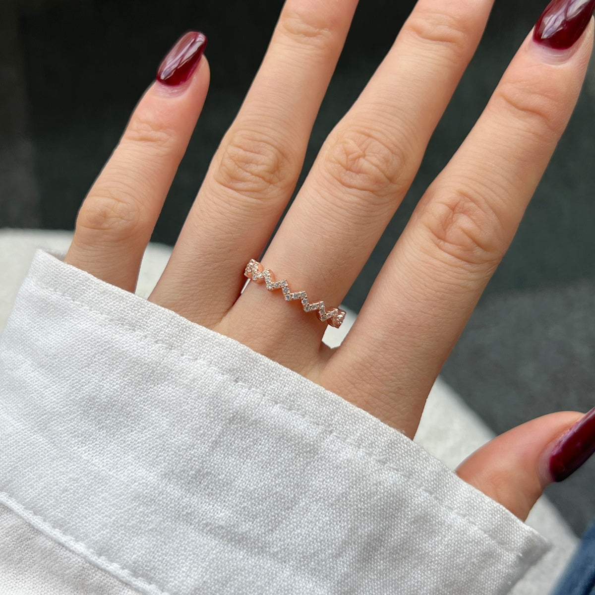 [Clover Jewelry]Delicate Enchanting Wave Shape Daily Ring