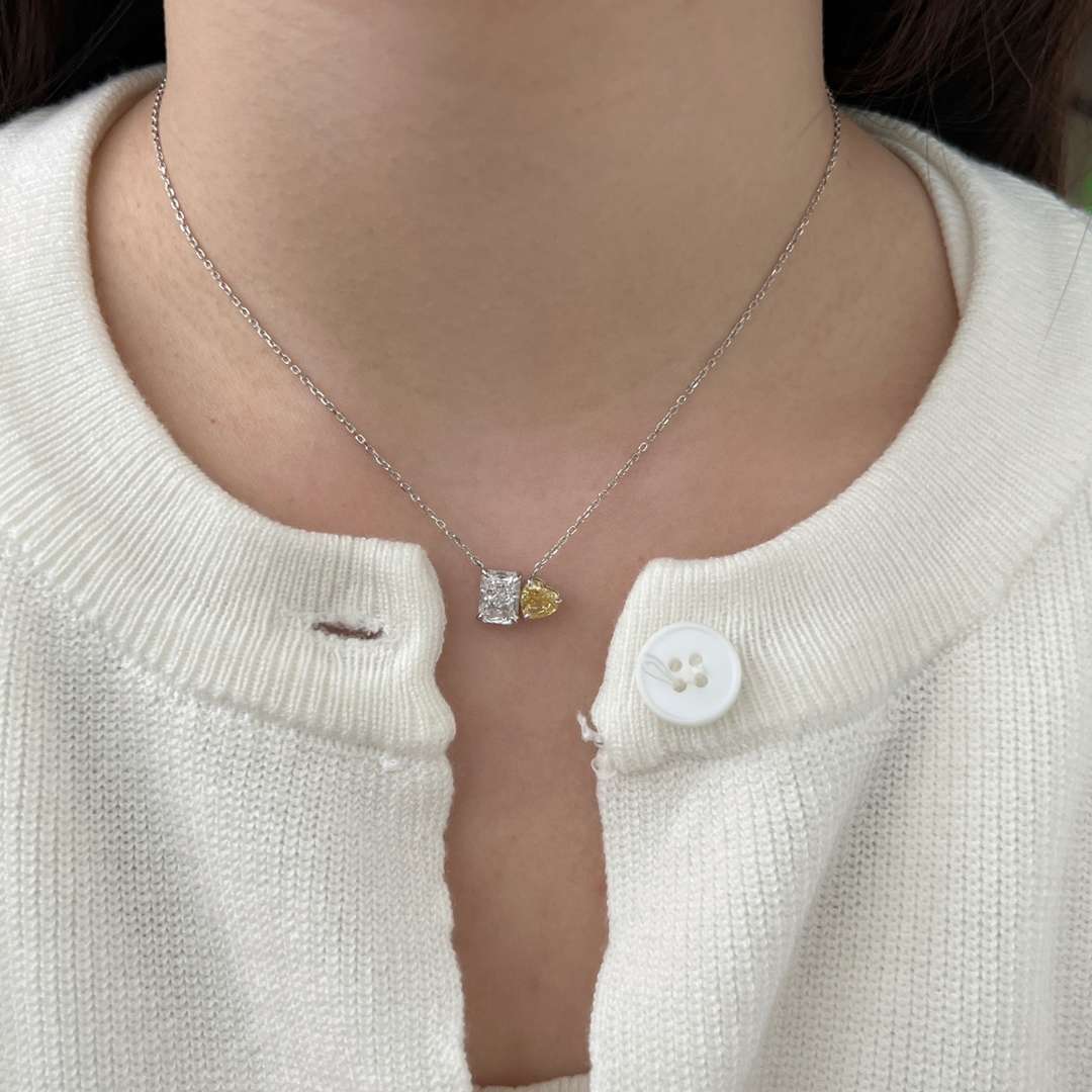 [Clover Jewelry]Dazzling Square & Heart Shape Necklace