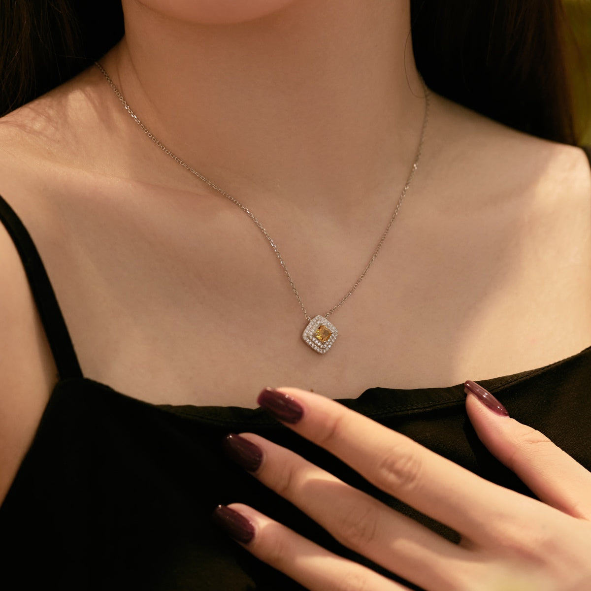 [Clover Jewelry]Sparkling Asscher Cut Necklace