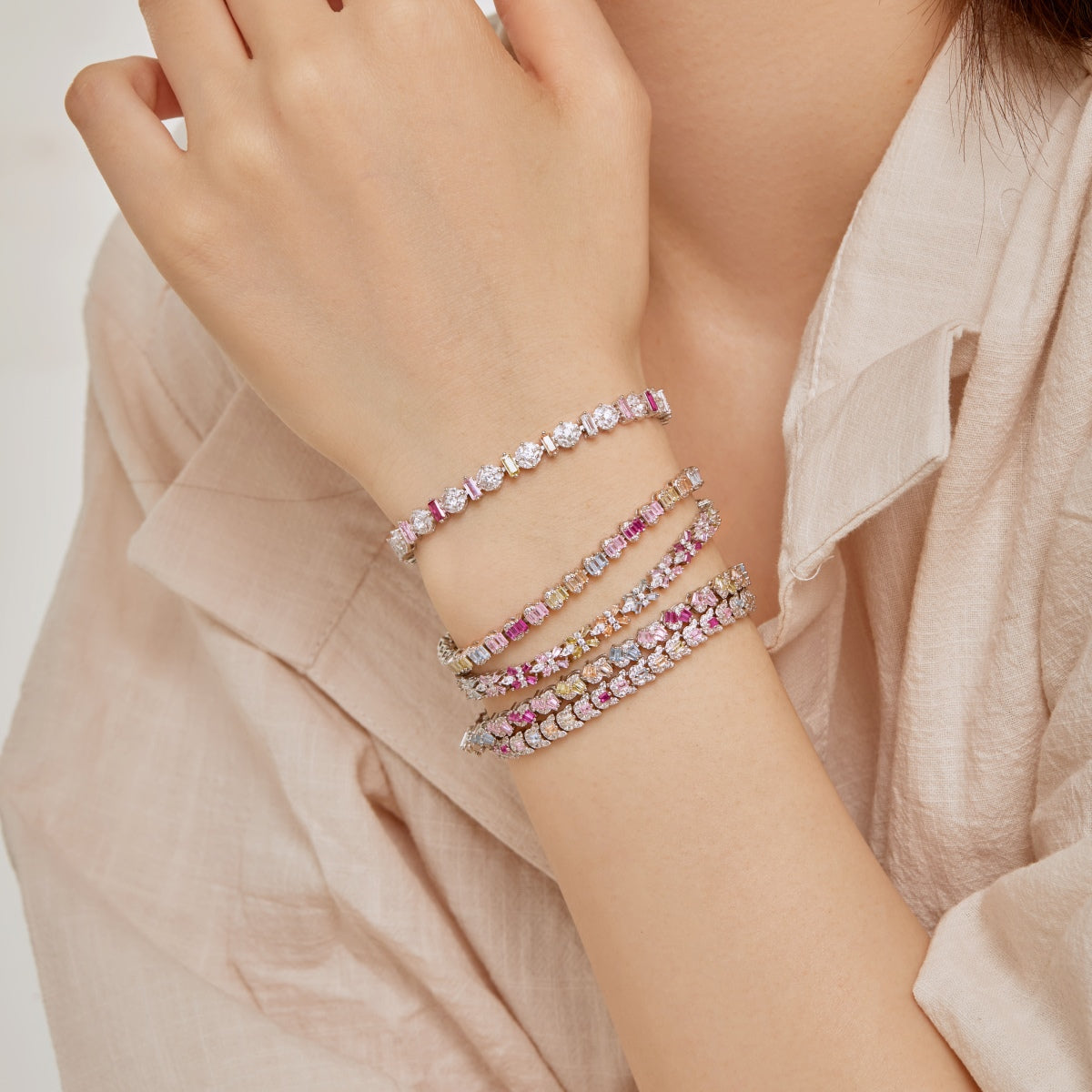 [Clover Jewelry]Delicate Colorful Multi Cut Daily Bracelet