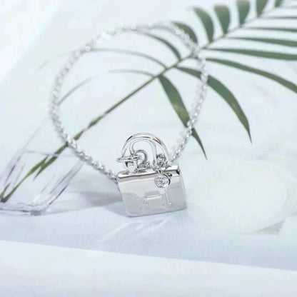 [Clover Jewelry]AMULETTE PEDANT SILVER NECKLACE