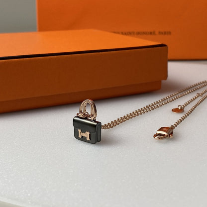[Clover Jewelry]CONSTANCE BLACK PEDANT PINK GOLD NECKLACE