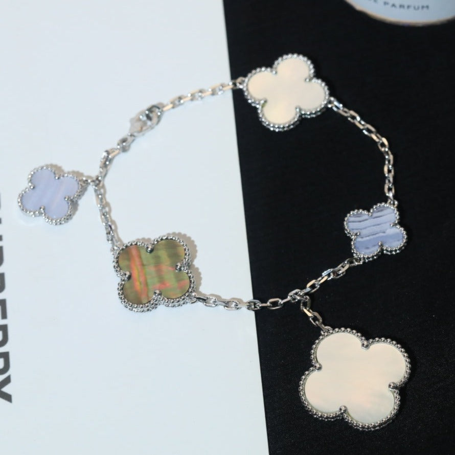 [Clover Jewelry]CLOVER BRACELET 5 MOTIFS MOP CHALCEDONY SILVER