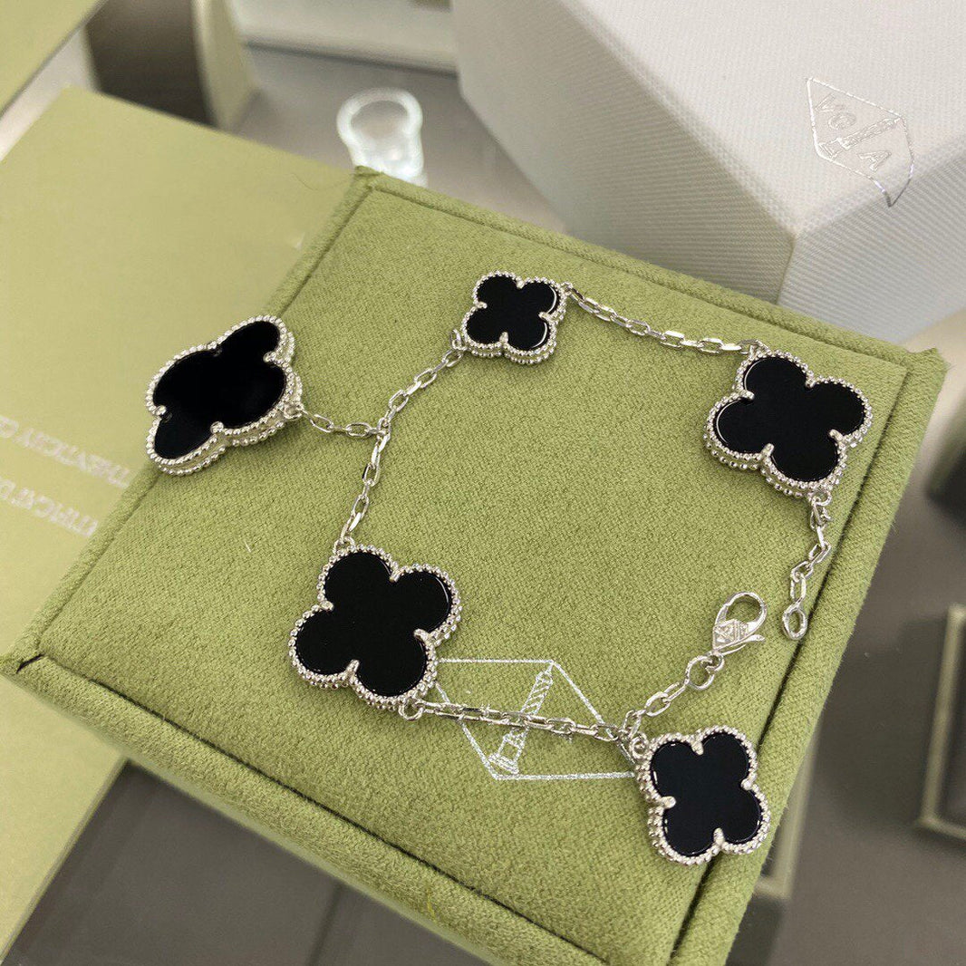 [Clover Jewelry]CLOVER 5 MOTIFS SIVLER ONYX BRACELET