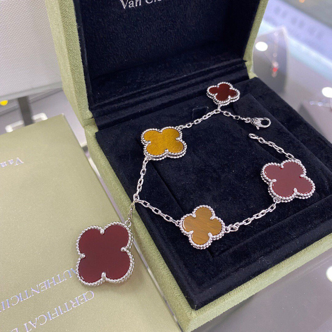 [Clover Jewelry]CLOVER 5 MOTIFS SIVLER CARNELIAN TIGER EYE BRACELET