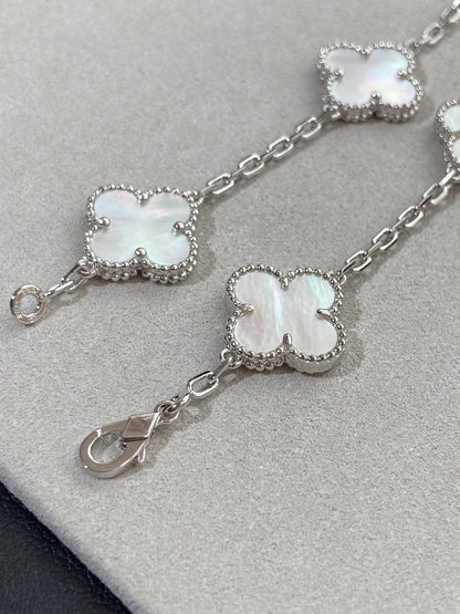 [Clover Jewelry]CLOVER WHITE PEARL MOP 5 MOTIF BRACELET COLLECTION