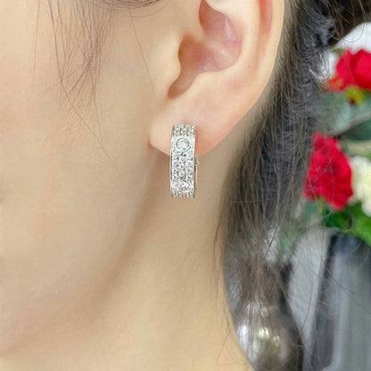 [Clover Jewelry]LOVE 5.5MM DIAMOND PAVED EARRINGS