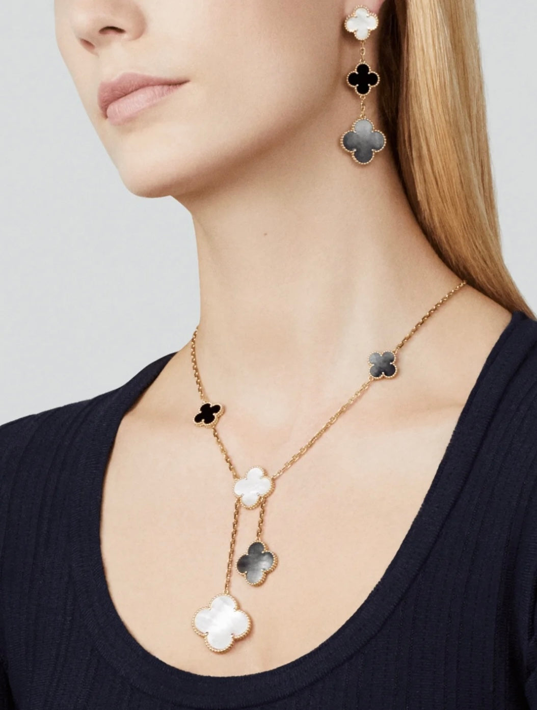 [Clover Jewelry]CLOVER 3 MOTIF MOP ONYX DARK MOP PINK GOLD EARRINGS