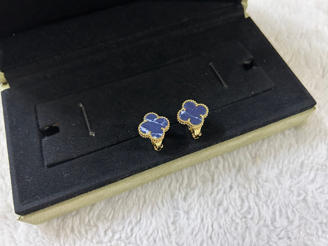 [Clover Jewelry]CLOVER PIETERSITE MEDIUM STUD EARRINGS