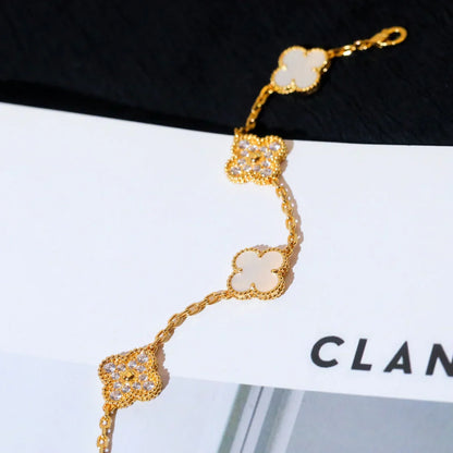 [Clover Jewelry]CLOVER WHITE PEARL MOP 5 MOTIF BRACELET COLLECTION