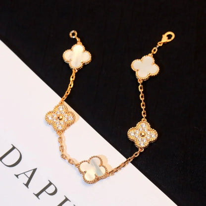 [Clover Jewelry]CLOVER WHITE PEARL MOP 5 MOTIF BRACELET COLLECTION
