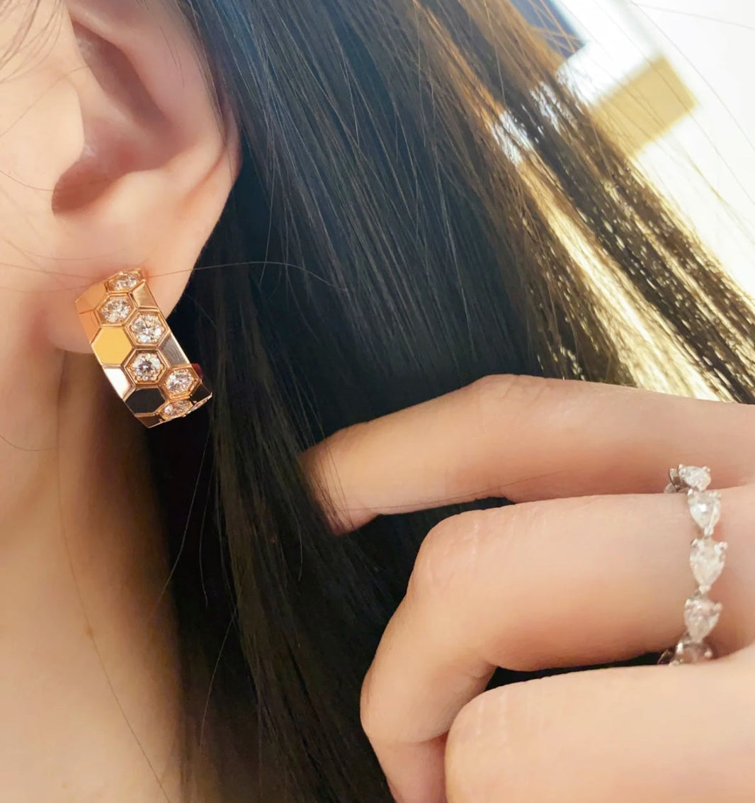[Clover Jewelry]BEE LOVE DIAMOND HOOP EARRINGS