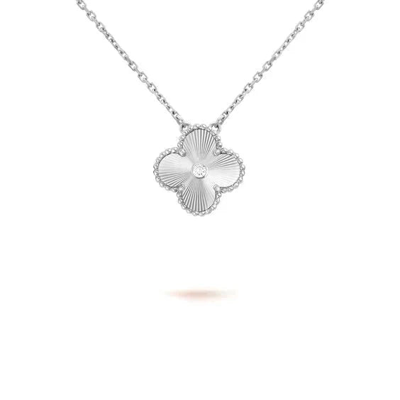 [Clover Jewelry]CLOVER  15MM DIAMOND LASER NECKLACE SILVER