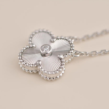 [Clover Jewelry]CLOVER  15MM DIAMOND LASER NECKLACE SILVER