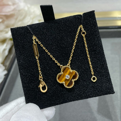 [Clover Jewelry]CLOVER 15MM DIAMOND AND YELLOW TIGER'S EYE AGATE necklace
