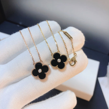 [Clover Jewelry]CLOVER 15MM DIAMOND ONYX NECKLACE