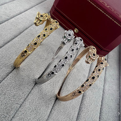 [Clover Jewelry]PANTHERE DOUBLE HEADED HALF DIAMOND OPEN BRACELET