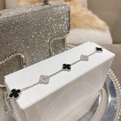 [Clover Jewelry] CLOVER 5 MOTIF ONYXS BRACELET COLLECTION